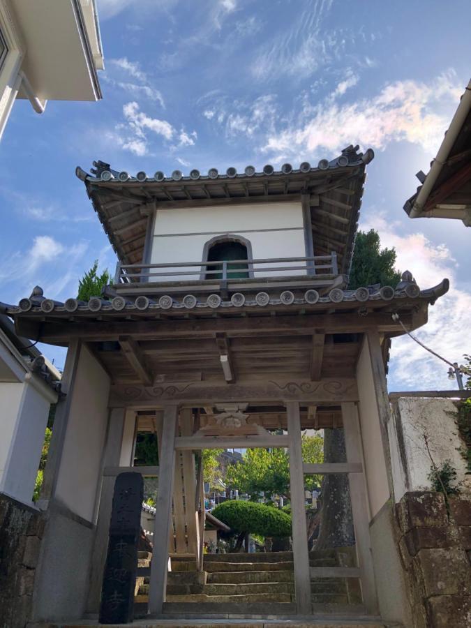 B&B Sampark Shirahama Buitenkant foto